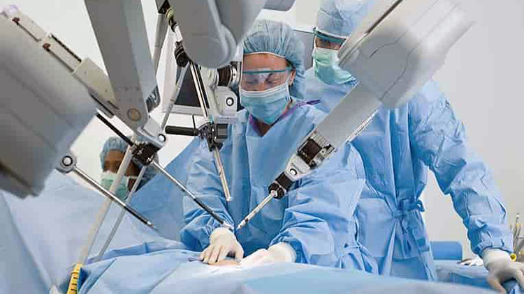 Создан самоуправляемый робот-хирург для операций на сердце